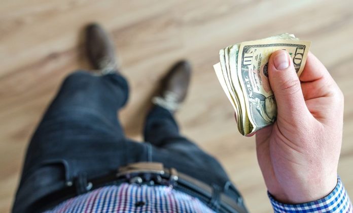 trick people to think you are rich