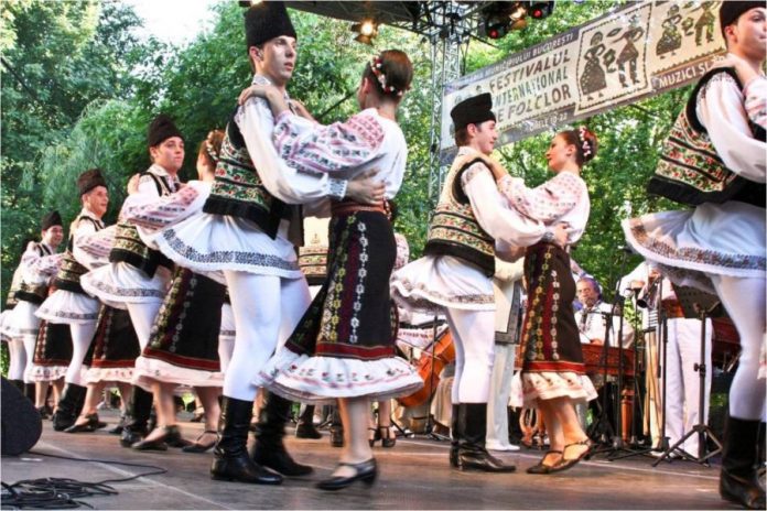 traditional romanian music