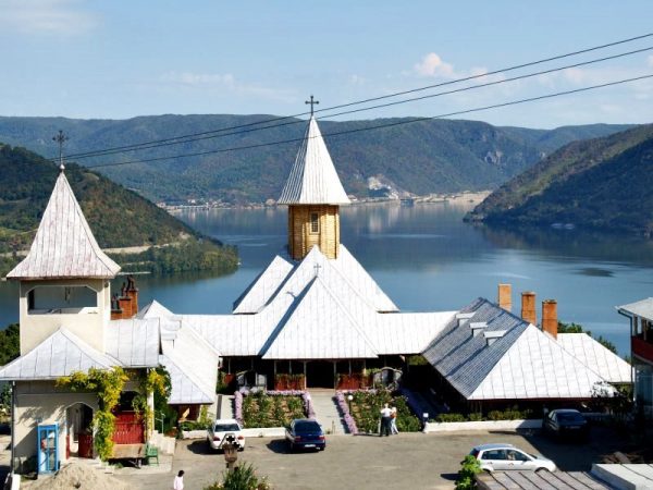 saint ana monastery in Orsova