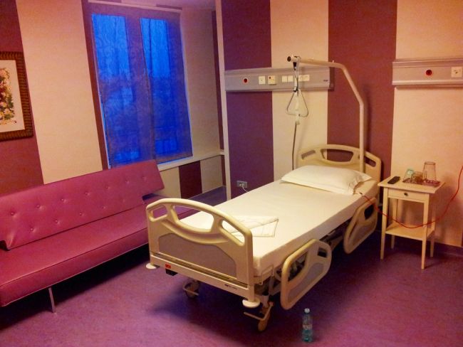 decent hospital room in Romania