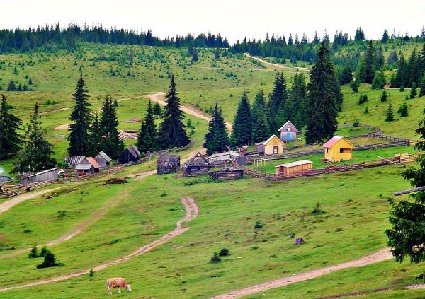 Marisel Village / Flickr