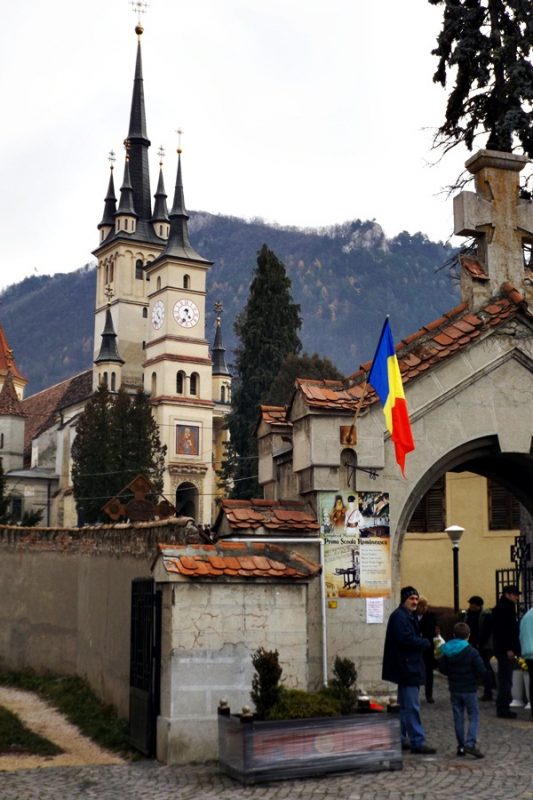 Saint Nicolae Church, a beautiful place in Brasov and the place we met the owner of the first house they checked out.