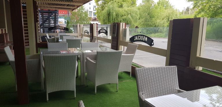 social pub brasov