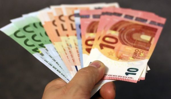 Can you pay with Euros in Romania?