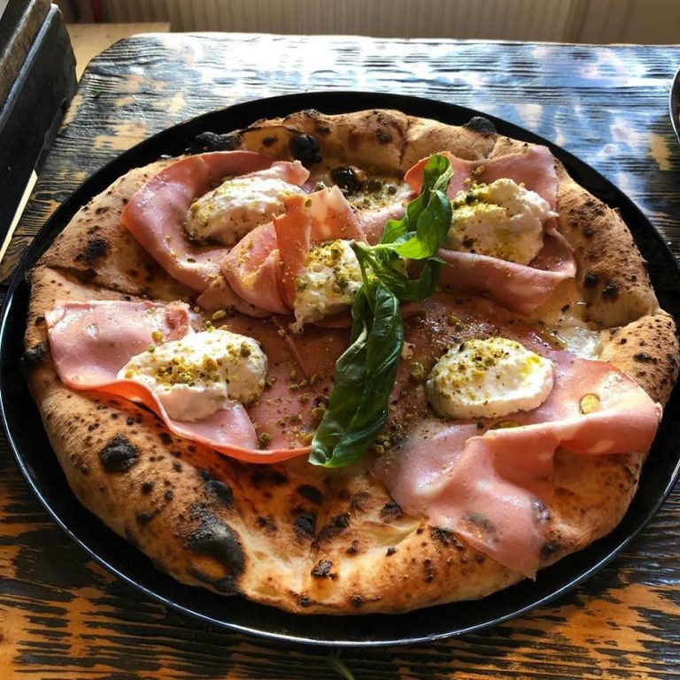 La Pizza Napoletana