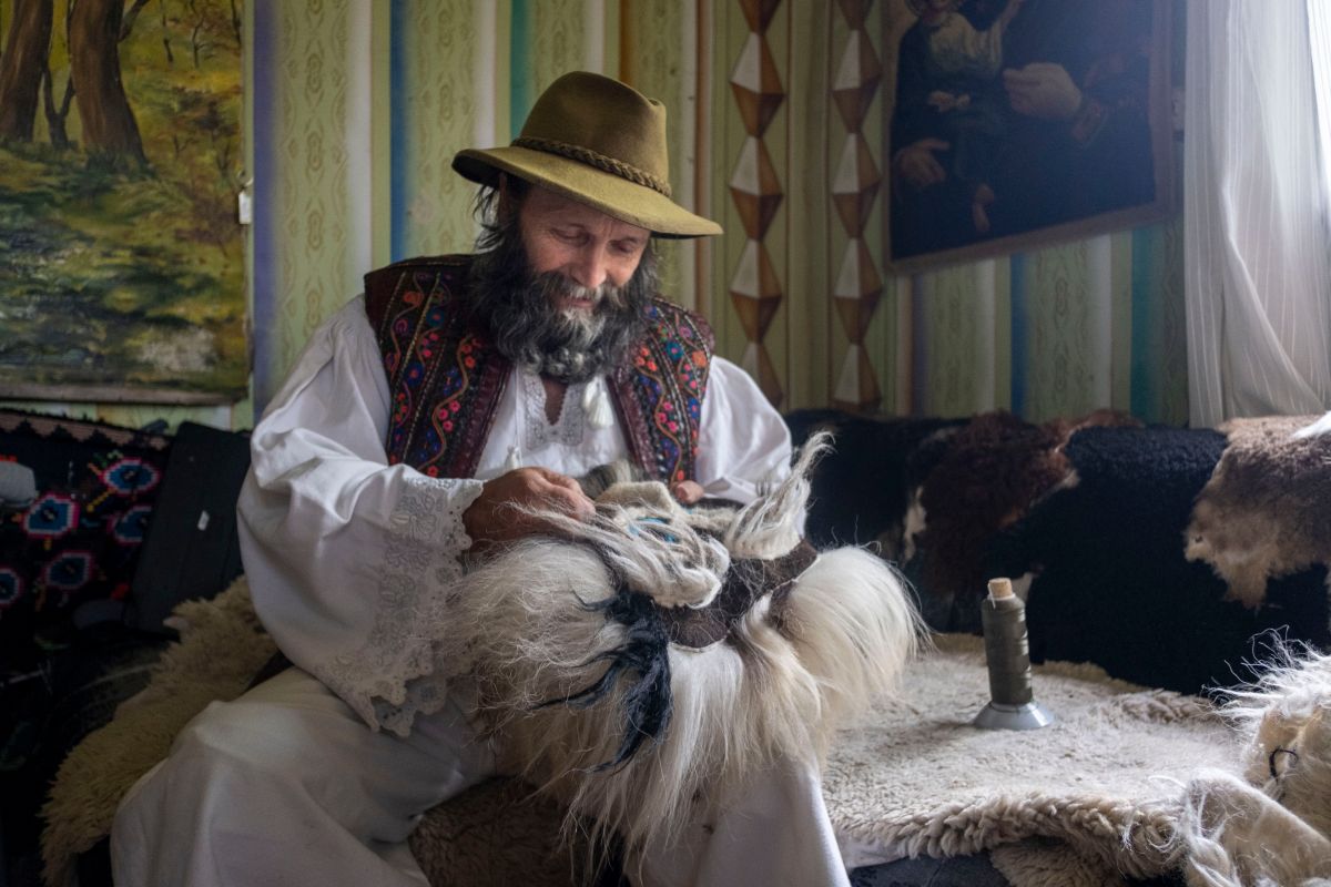 Romanian traditions