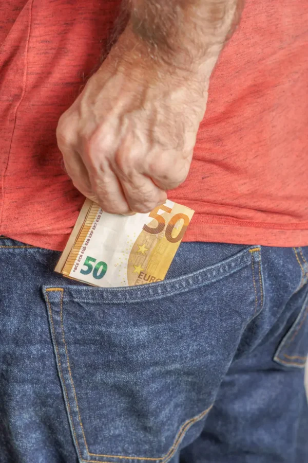 money in the pocket for new years eve