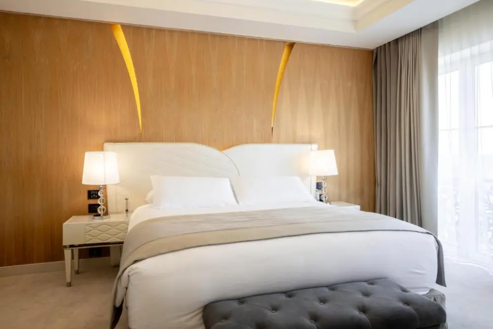 Hotel Tresor room with King Size Bed