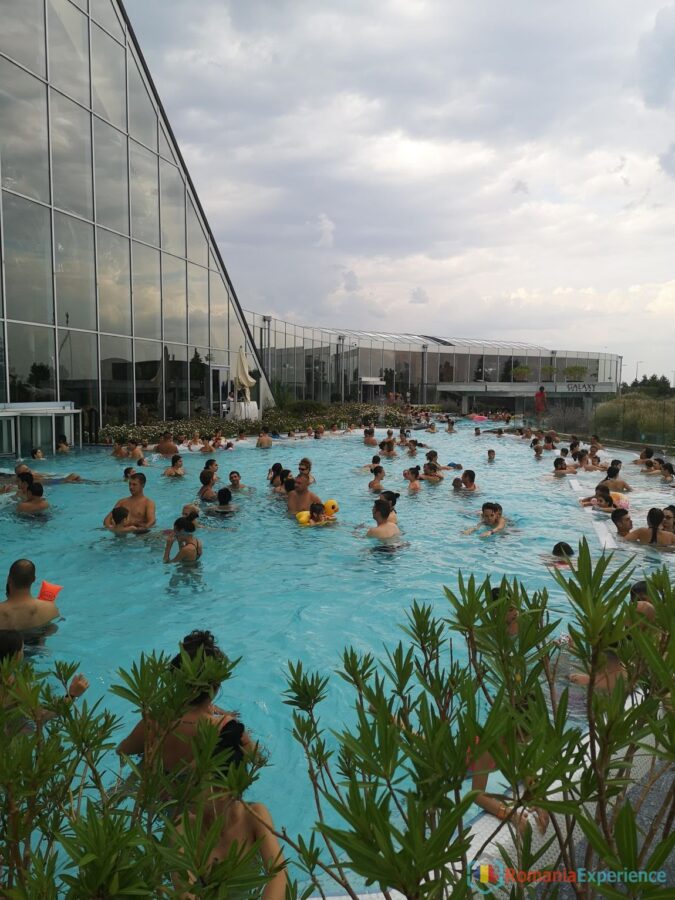 Therme Bucharest Outdoor pool