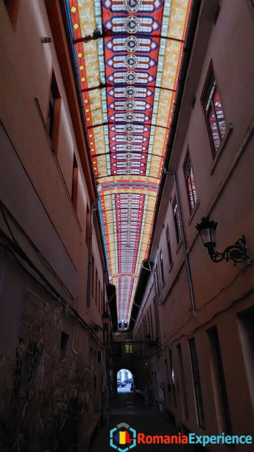 Craiova old town passage Lipscani