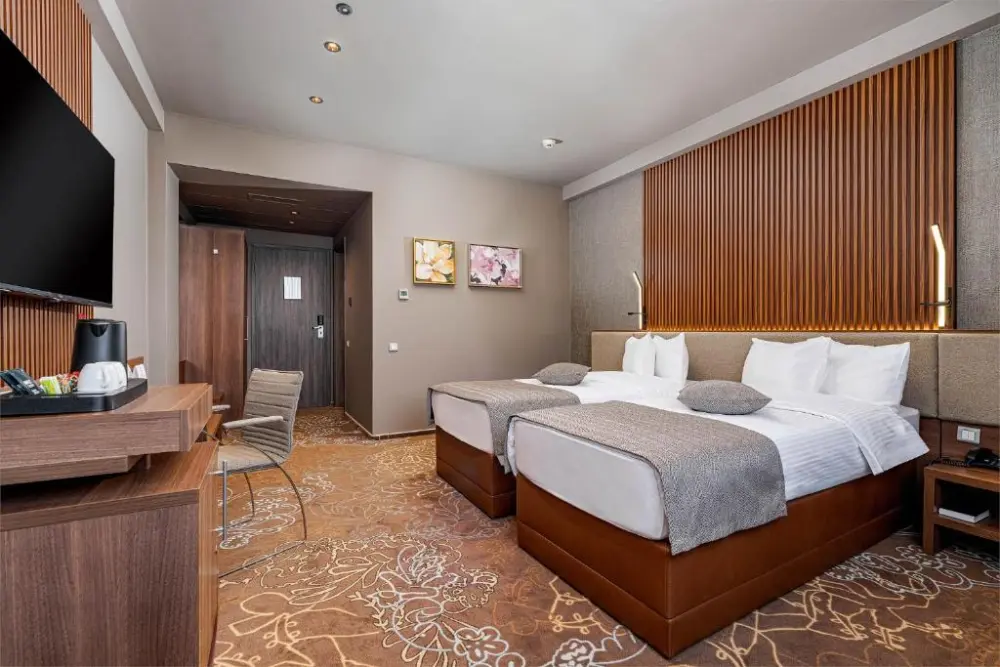 RIN Airport Hotel