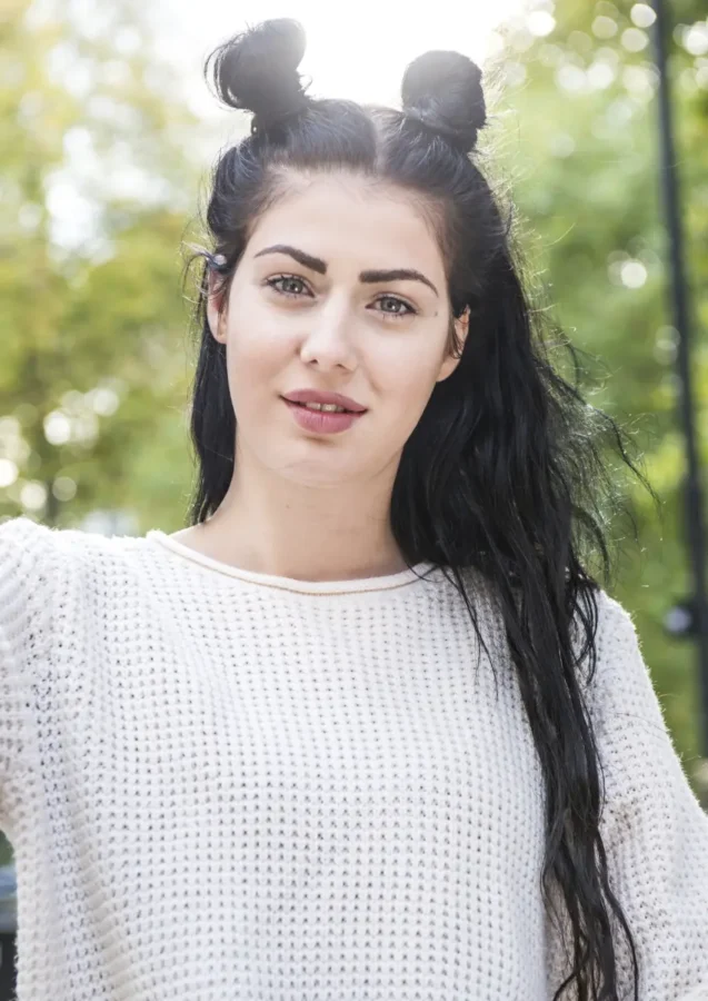 modern Romanian woman